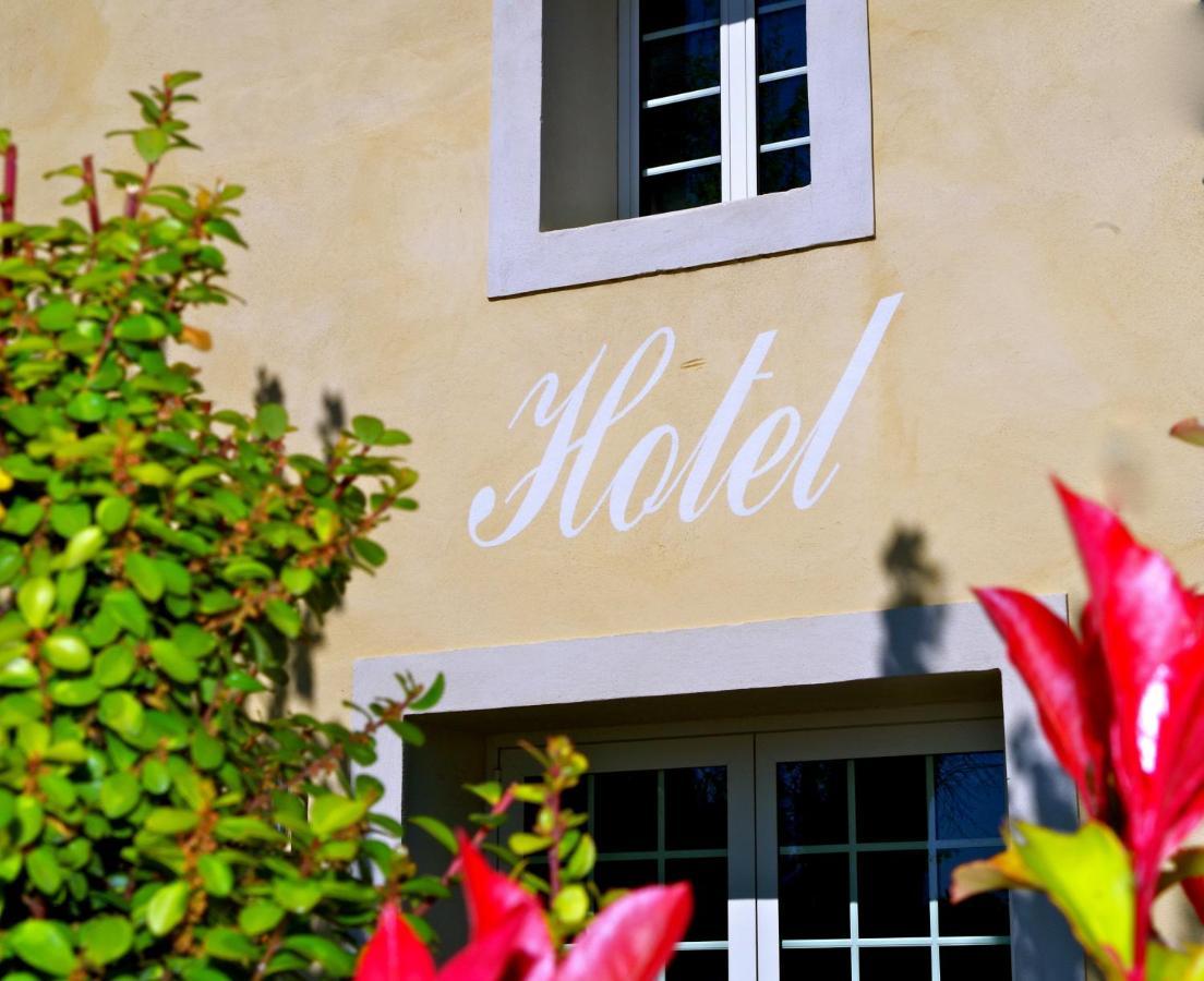 Hotel Logis Du Champ De Mars Puy-Saint-Martin Exterior foto