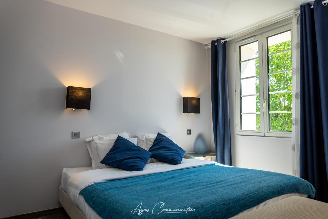 Hotel Logis Du Champ De Mars Puy-Saint-Martin Exterior foto
